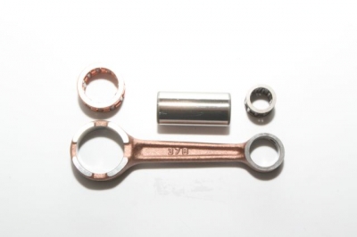 SUZUKI f�tengely