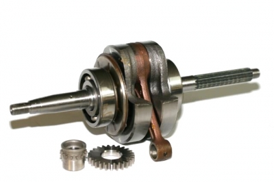 YAMAHA f�tengely