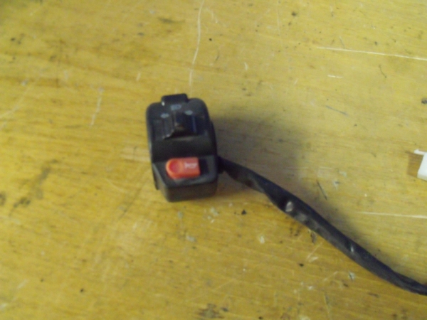 korm�ny kapcsol� 