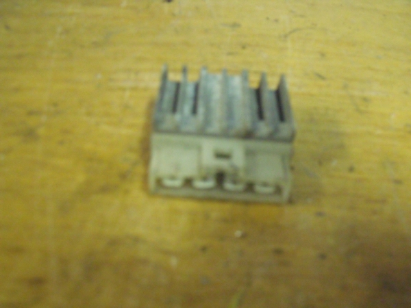 fesz�lts�g szab�lyz�