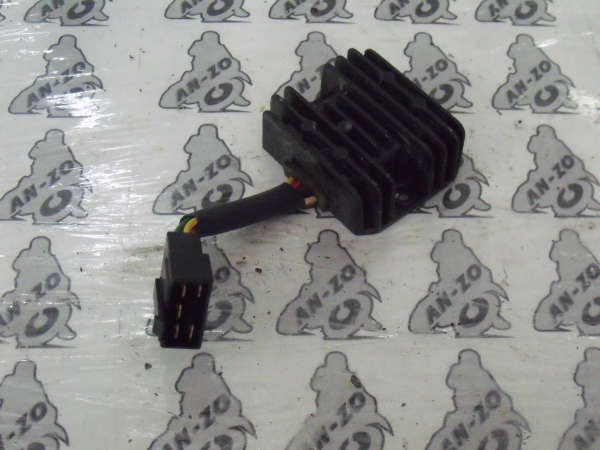 Kymco Like 50 ccm bontott fesz�lts�g szab�lyz�